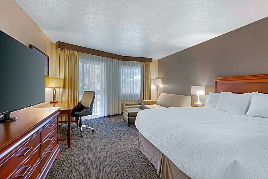 Best Western Plus Landmark Inn