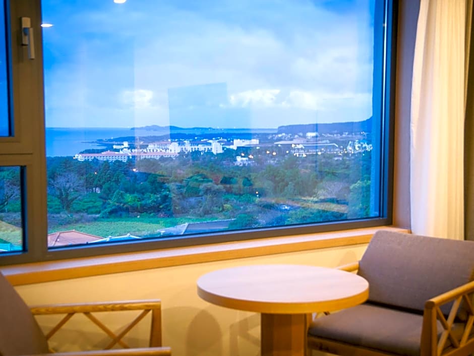 Benikea Jungmun Hotel