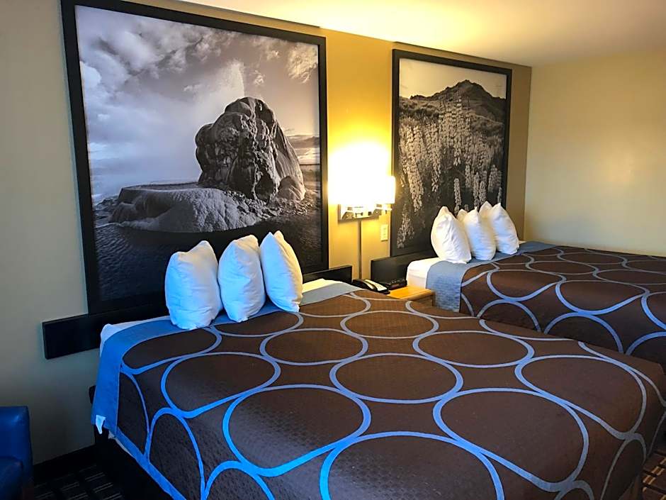 Super 8 by Wyndham Carson City