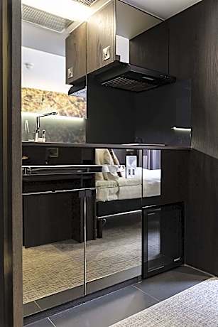 Deluxe Studio (1 Double Bed)