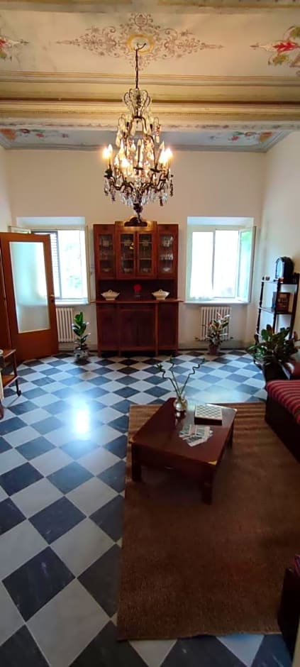 ROOM IN VILLA -Livorno - Montenero