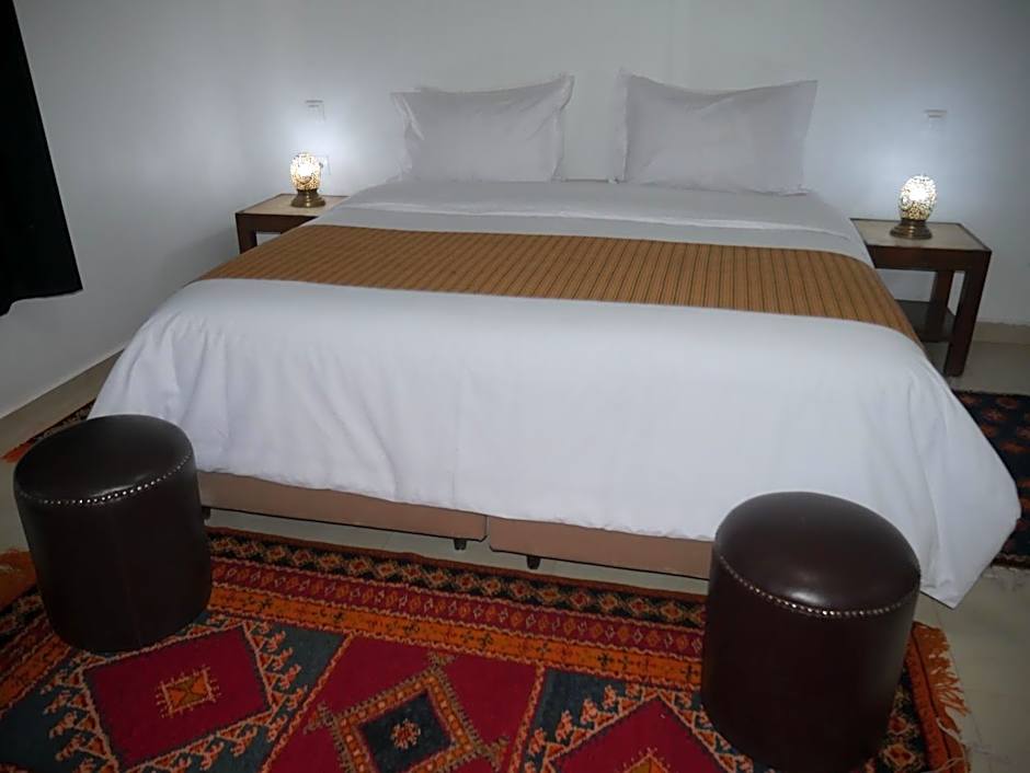 Rose Valley Hotel