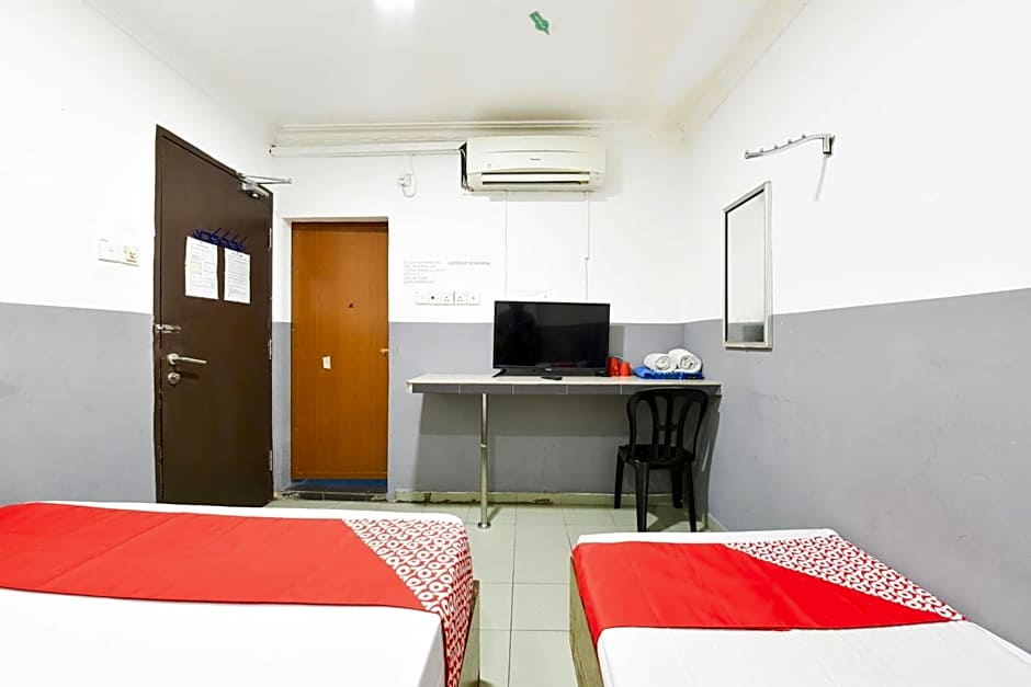 Hotel O Indah