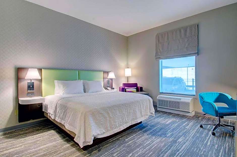 Hampton Inn & Suites Boston/Stoughton