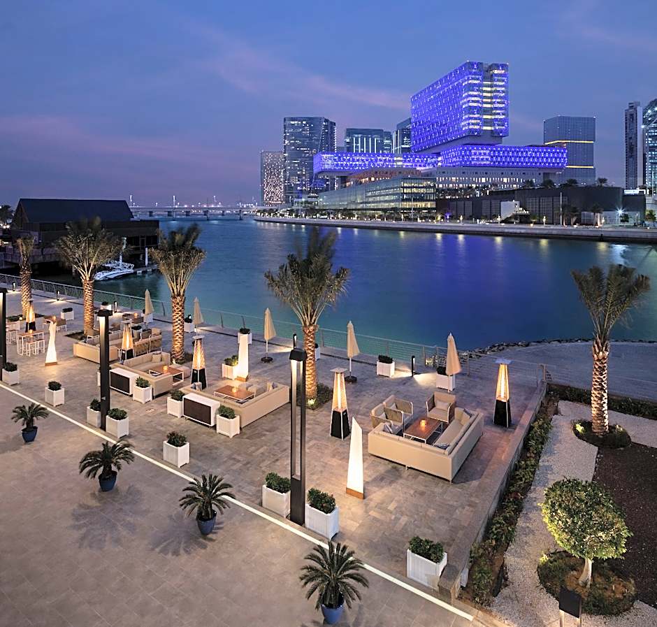 Beach Rotana Residences