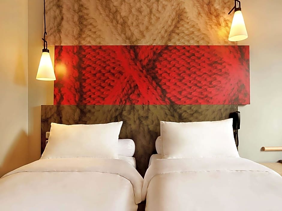 Ibis Bali Legian Street