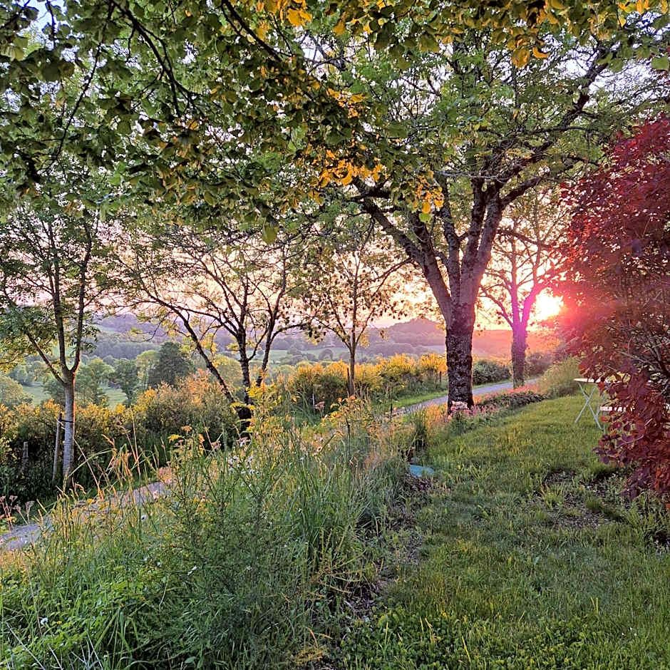 Le Mas de Rigoulac 5 Chambres d'hotes & SPA sur réservation table d hôtes sauf les mercredis et les dimanches