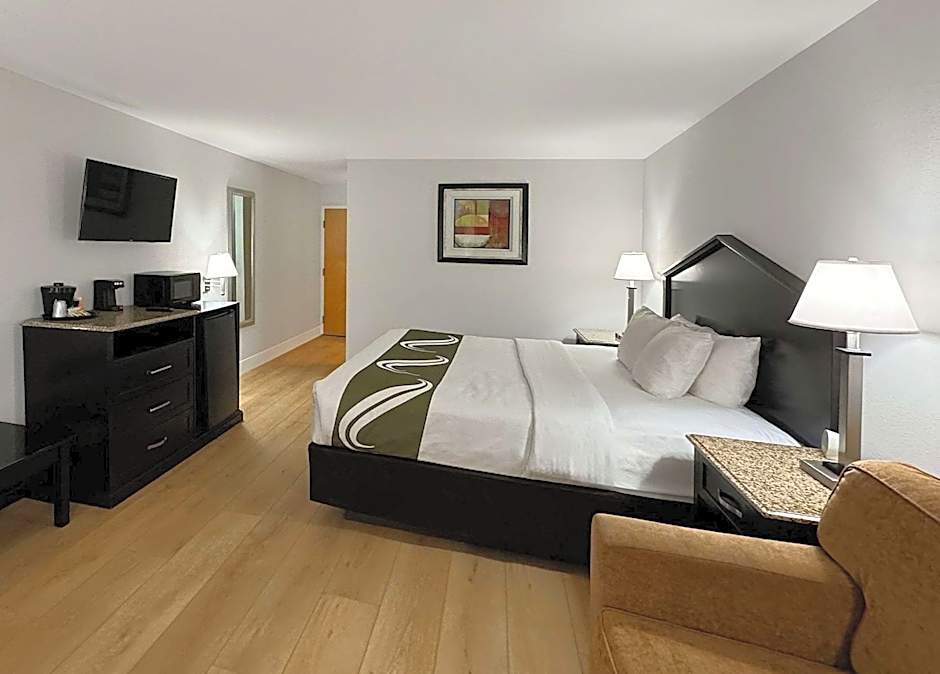 Quality Inn Fort Wayne – Fort Wayne, IN