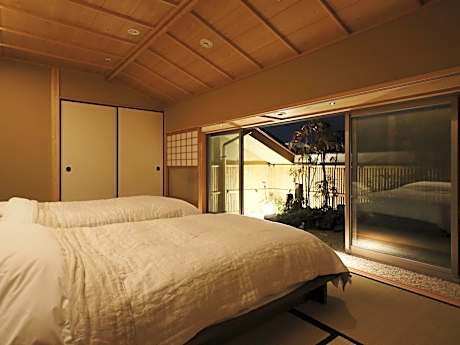 Japanese-Style Deluxe Room with Tatami Area - Non-Smoking