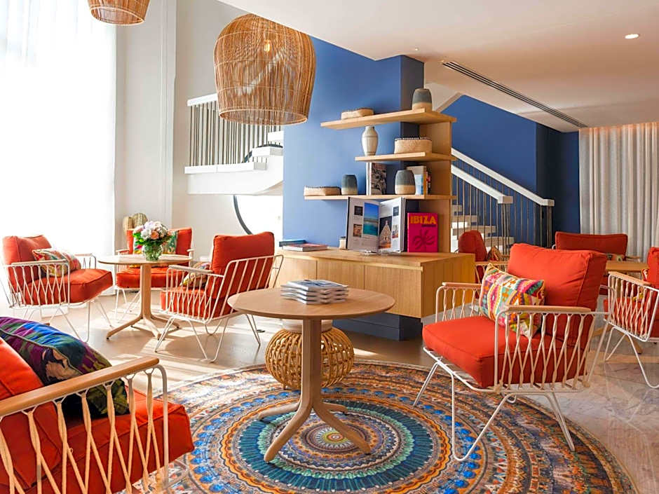 Croisette Beach Hotel Cannes - MGallery Collection