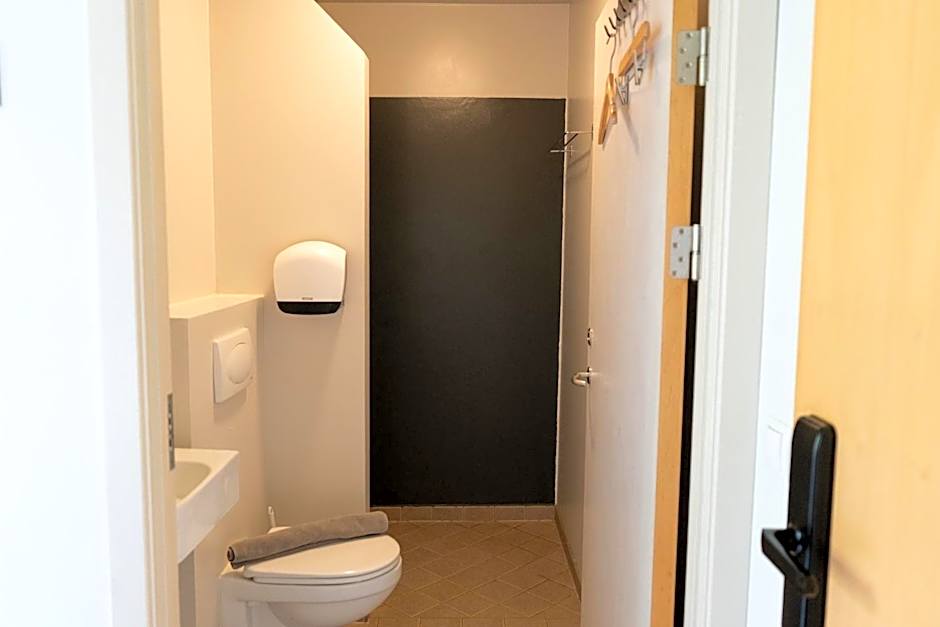 Drangshlid Hotel by Tröll