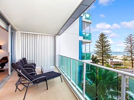 Two-Bedroom Apartment – Beach View (3rd to 6th Floor)