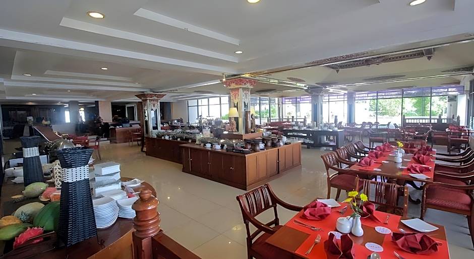 Patra Semarang Hotel & Convention