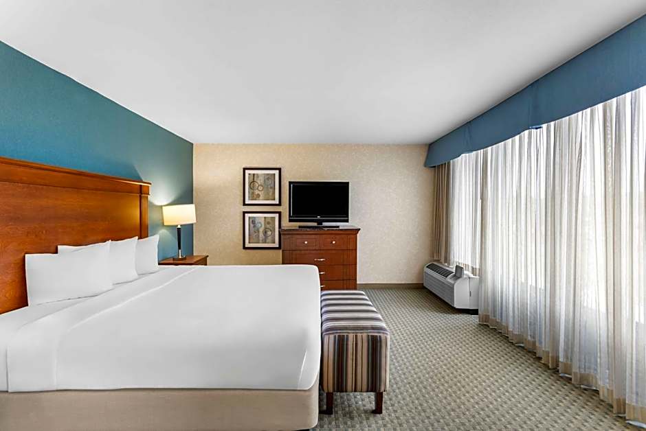 Sonesta Essential Houston Hobby Airport