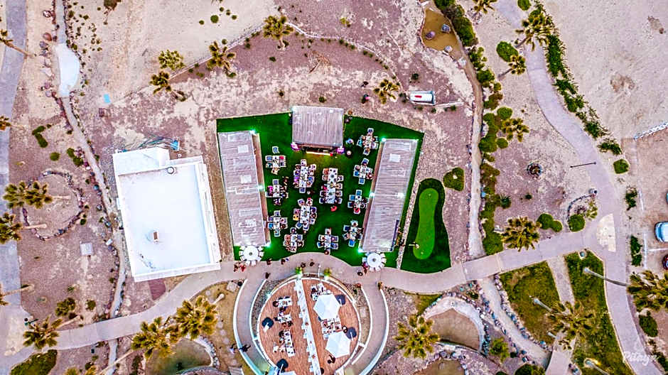 Casa Blanca Golf Villas