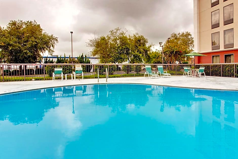 Holiday Inn Express Memphis Medical Center - Midtown By IHG
