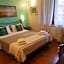 Aurelia Garden Gold B&B