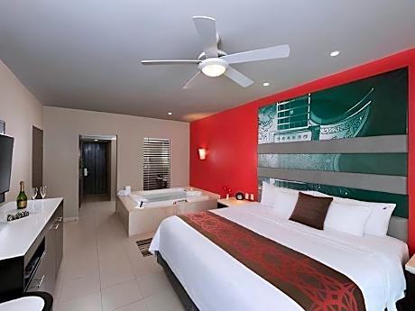 Rock Royalty Ocean View King with Personal Assistant