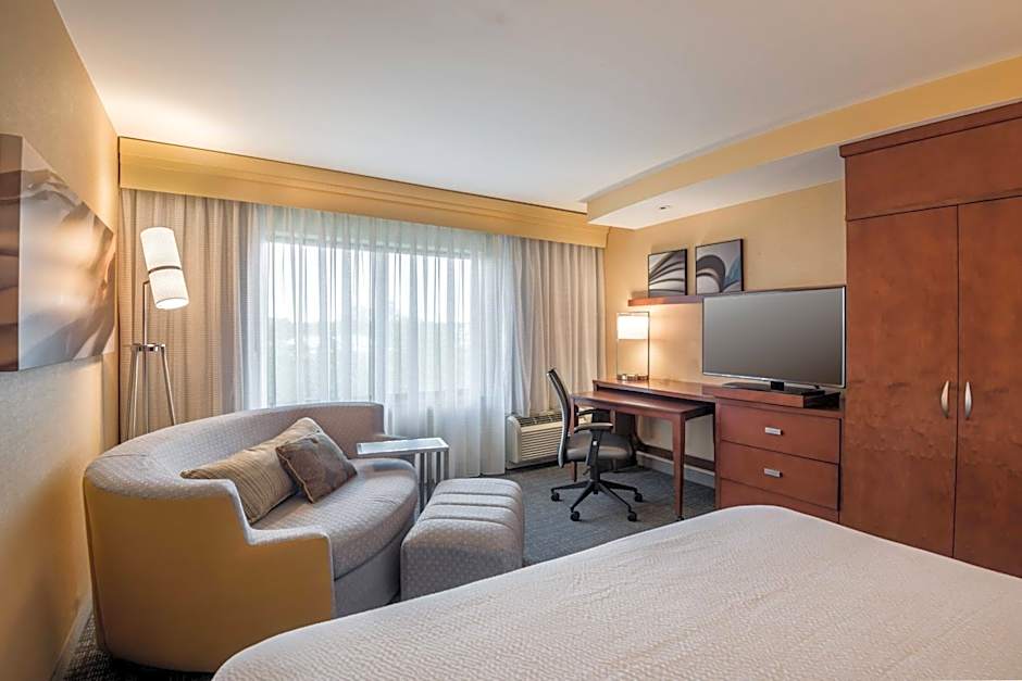 Courtyard by Marriott Waldorf