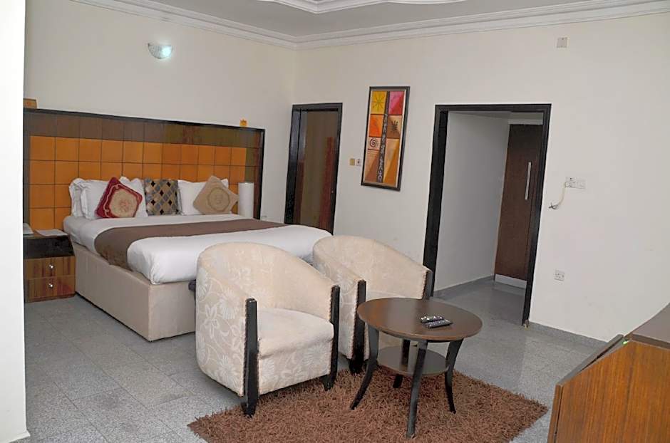 Photo 1 of 3 of Luxury Suite