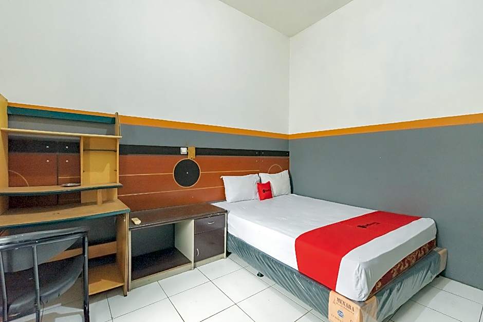 RedDoorz @ Merdeka Street Garut