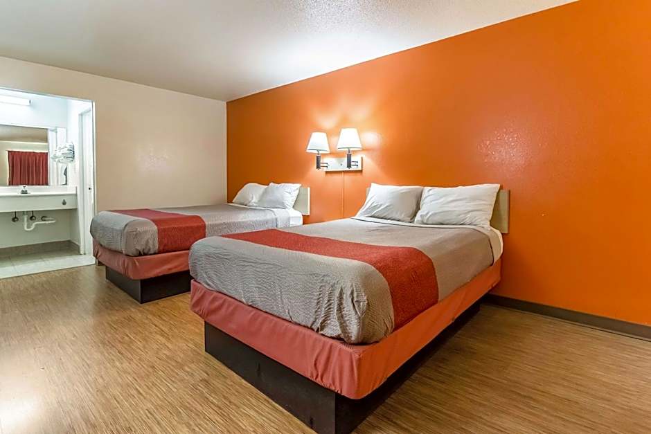 Motel 6-Raleigh, NC - Cary