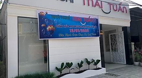 Mai Tuan Pham Hung Hotel