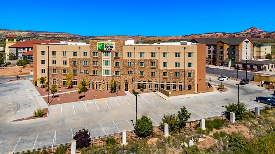 Holiday Inn Express & Suites Gallup East