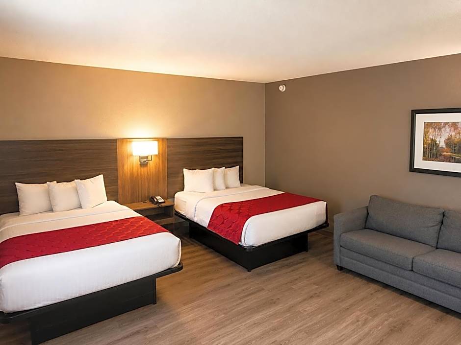 Ramada by Wyndham Platte City KCI Airport
