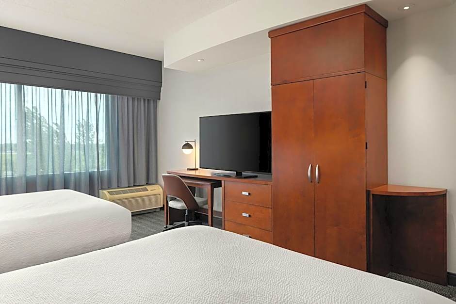 Courtyard by Marriott Minneapolis Maple Grove/Arbor Lakes