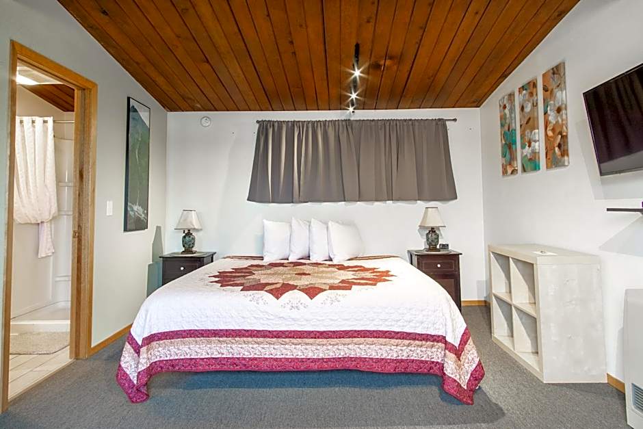 The Pioneer Motel