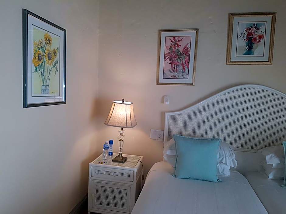 Steytlerville Villa Guest house