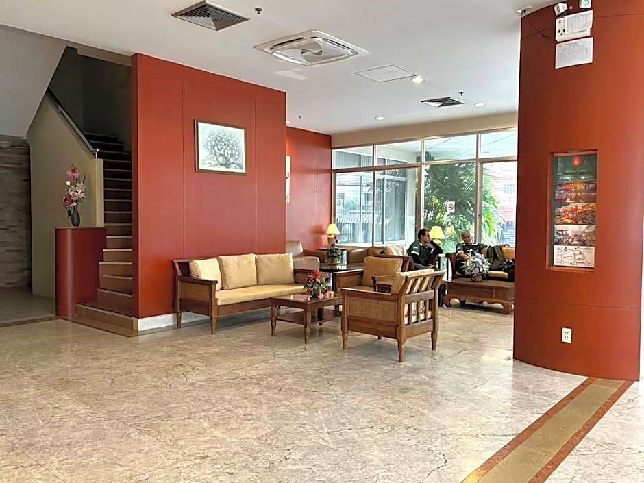 Hadyai Golden Crown Hotel