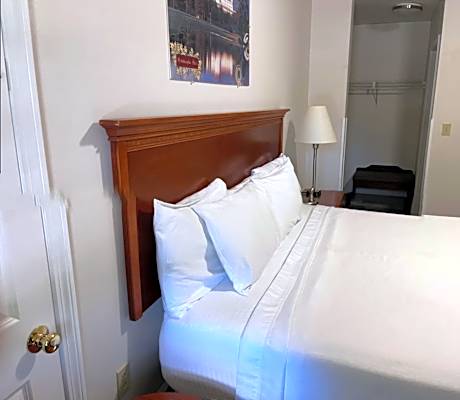 King Room with Spa Bath