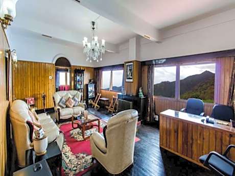 Central Gleneagles Heritage Resort(Former Bungalow of Ex-TATA Chairman Russi Mody), Tha Mall Road