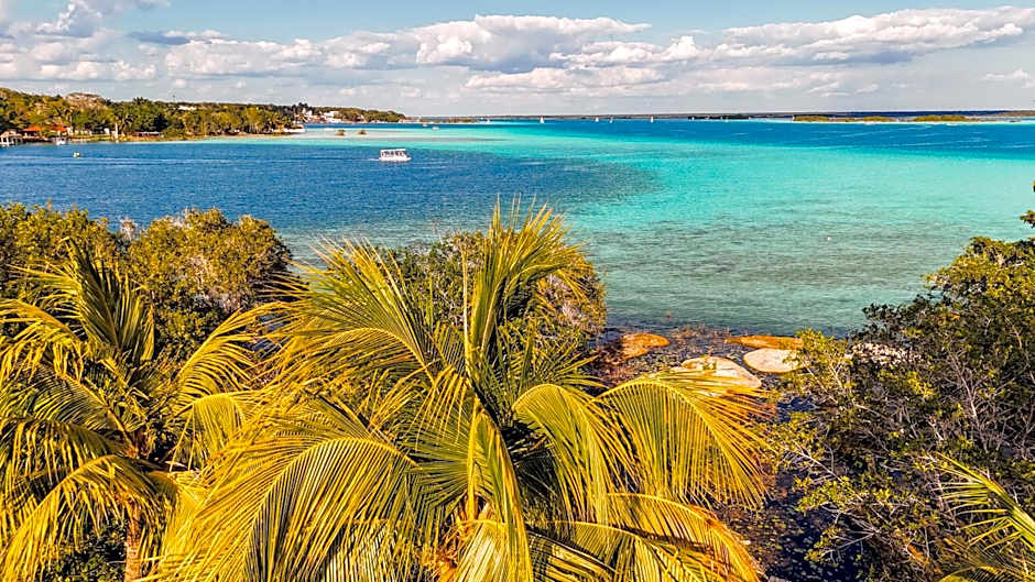 Azulea Bacalar Hotel & Spa - Lagoon Front