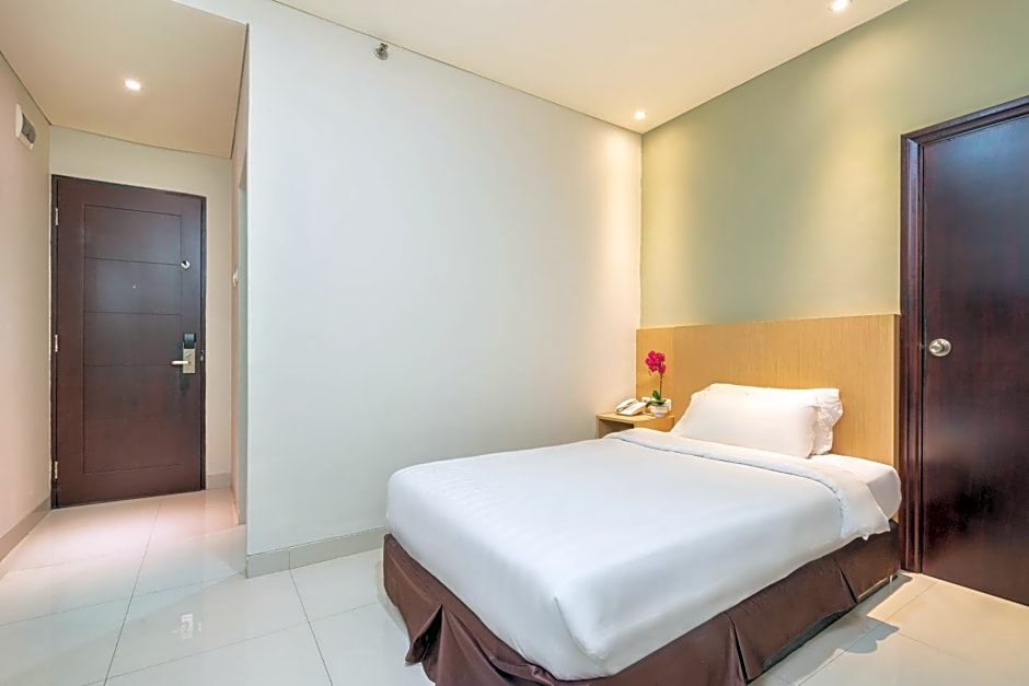 Life Hotel Soekarno Hatta Makassar