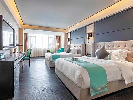 WH - Superior Twin Room with View