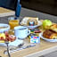 B&B HOTEL Orange - Échangeur A7 A9