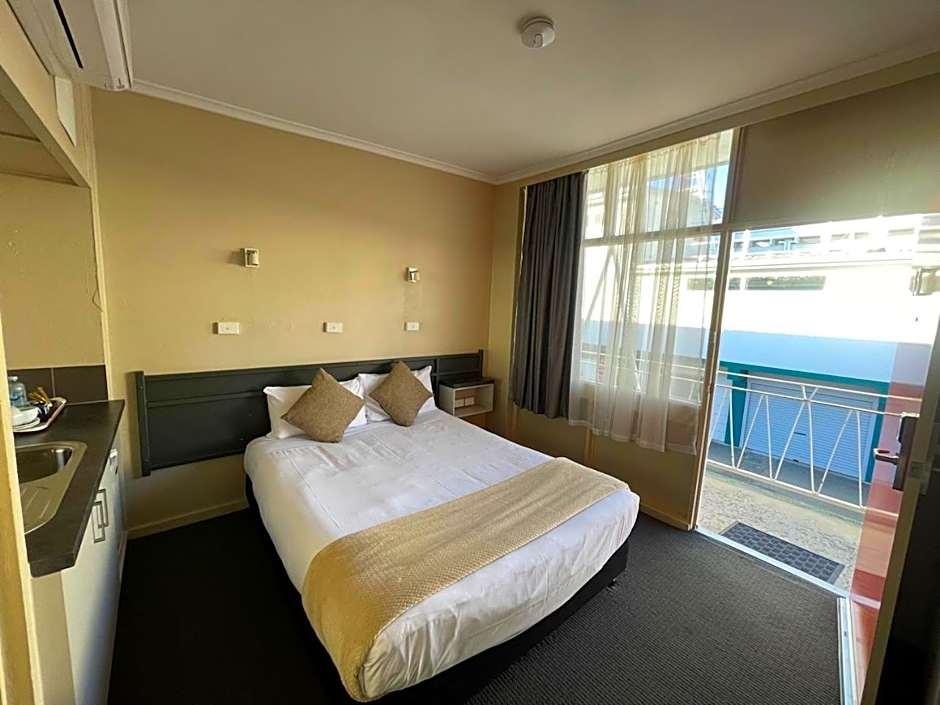 Astor Hotel Motel