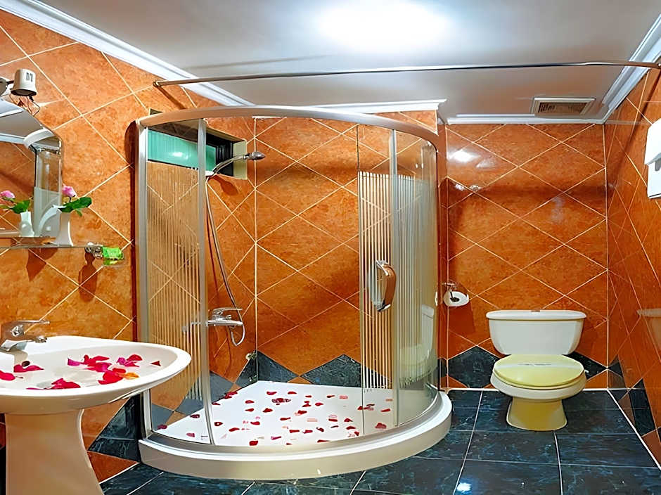 Little Brick Saigon Hotel