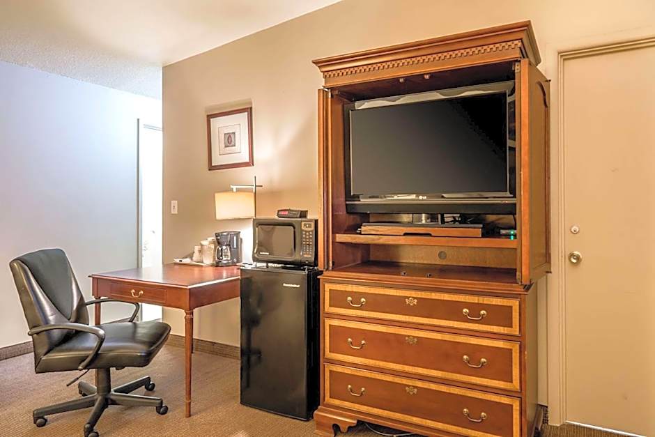 Holiday Lodge Yakima