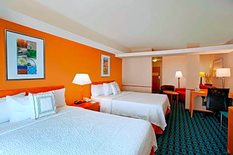 Queen Suite with Two Queen Beds and Sofa Bed