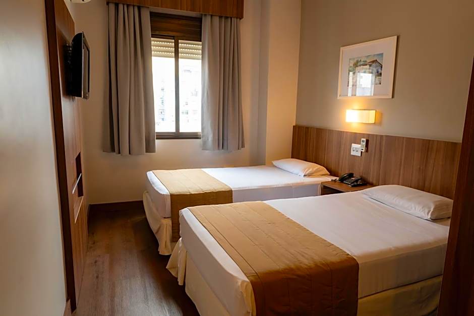 Hotel Continental Business - 200 metros do Complexo Hospitalar Santa Casa