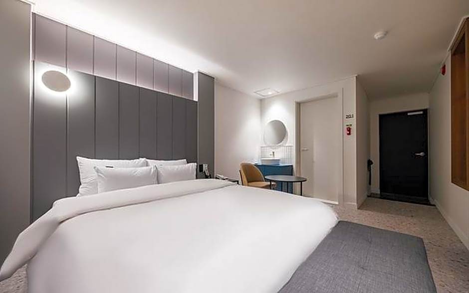 Hotel Casa Osteria in Indong, Gumi