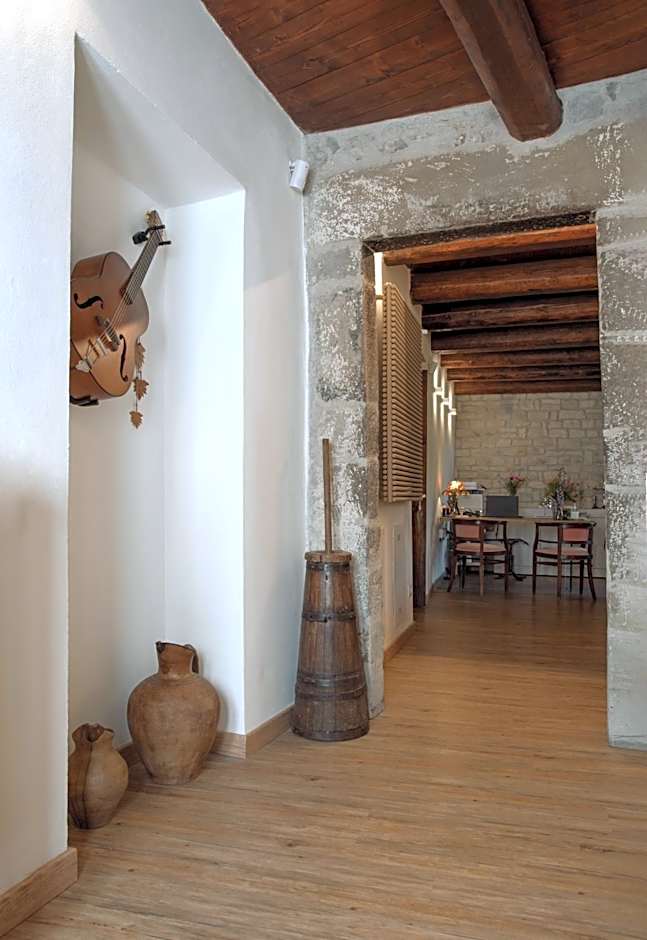 Il borgo Casteldelci