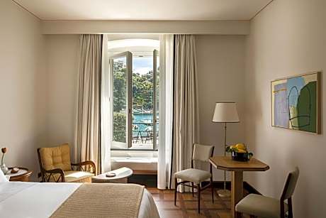 Junior Suite with Balcony and Sea View