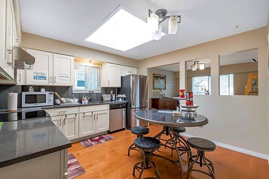 Orchid House near Vancouver YVR Airport