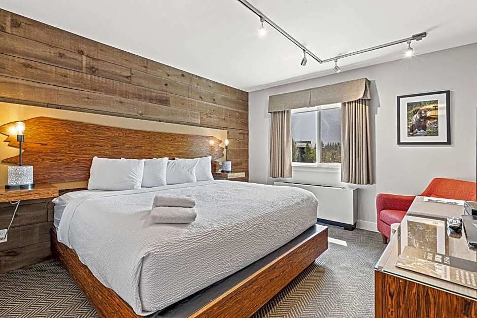 Photo 1 of 4 of 1 King Bed