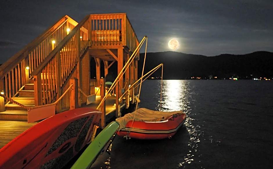 The Lake Motel